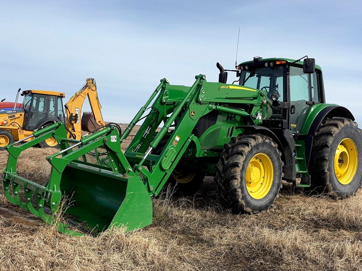 john-deere-6195m-image-1