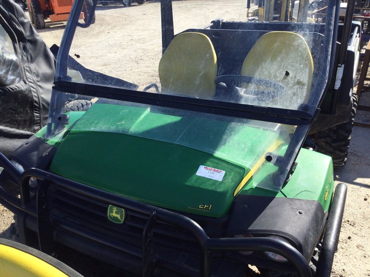 john-deere-gator-image-2