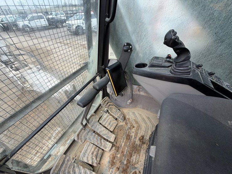 2022-volvo-ec300el-image-17