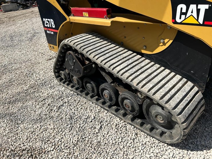 caterpillar-257b-image-12