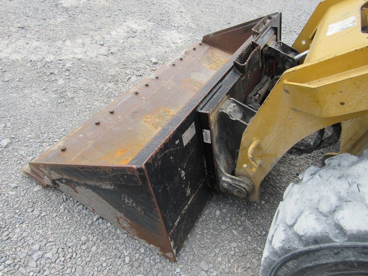 caterpillar-262d-image-22