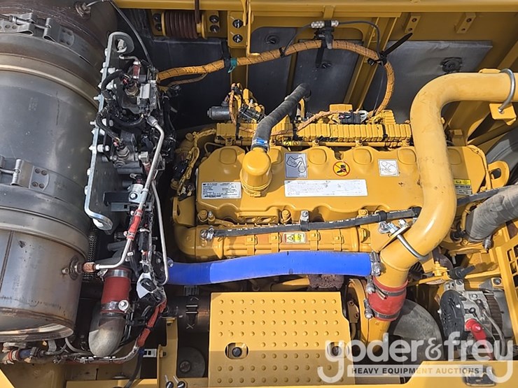 2017-caterpillar-336fl-image-68