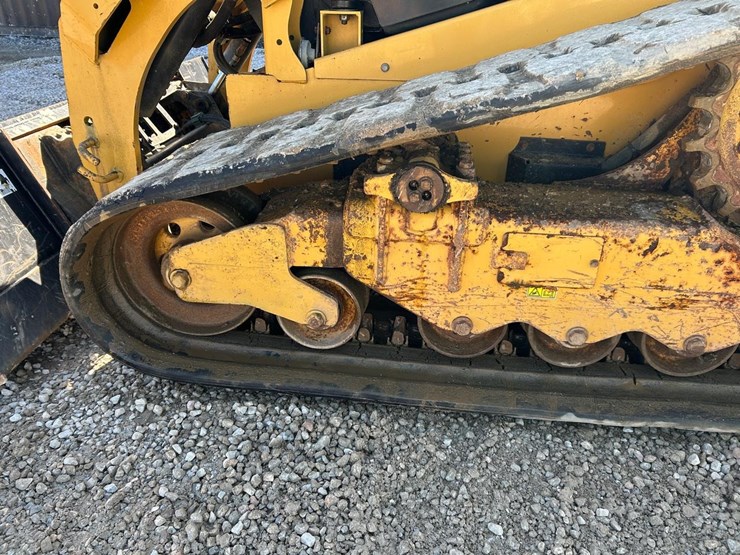 2015-caterpillar-289d-image-18