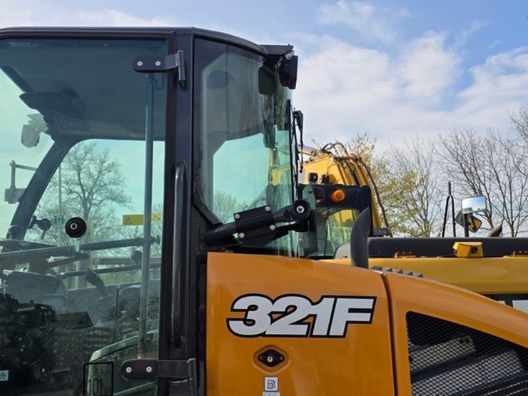 2023-case-321f-image-27