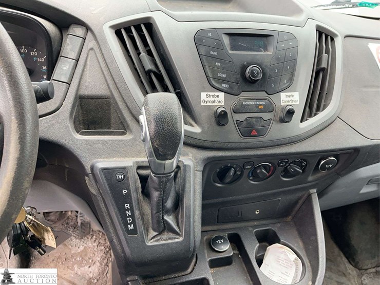 2015-ford-transit-image-13