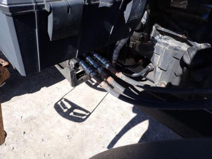 2014-new-holland-t4.75-image-55