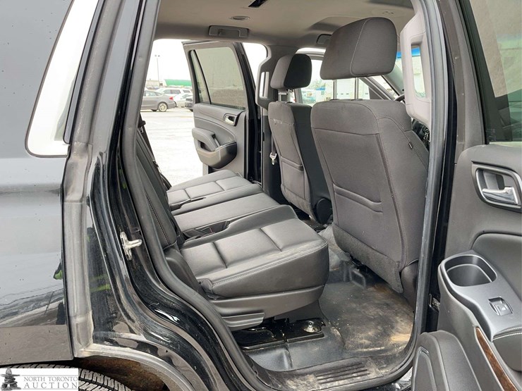 2016-chevrolet-tahoe-image-19