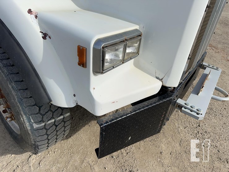 1995-kenworth-t800-image-22