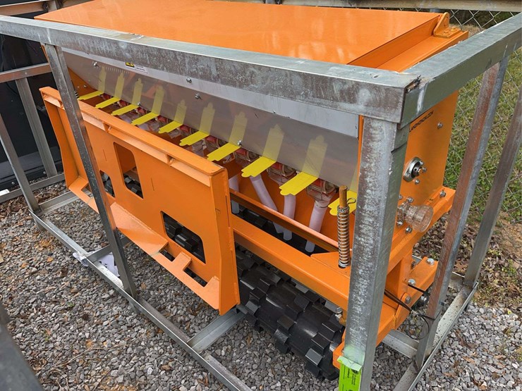 land-honor-no-till-seed-drill-for-tractor-or-skid-steer,-72"-image-1