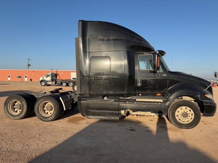 2015-international-prostar-image-4