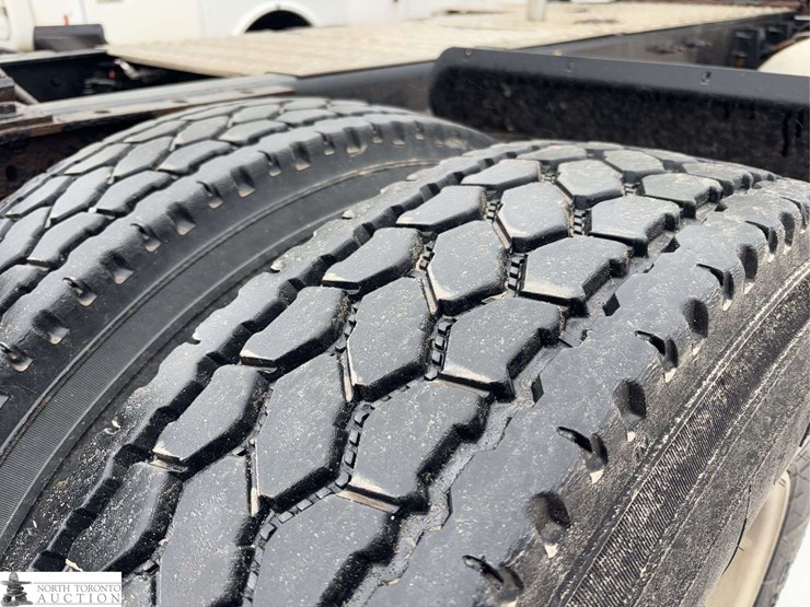 non-operable-2014-mack-pinnacle-t/a-day-cab-tractor-image-30