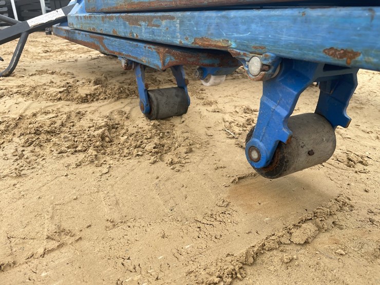 #3919-•-(3)-lift-rite-5,500-lbs.-pallet-jacks-image-19