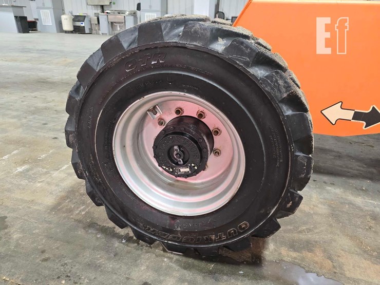 2019-jlg-460sj-image-25