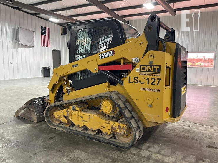 2023-caterpillar-259d3-image-4