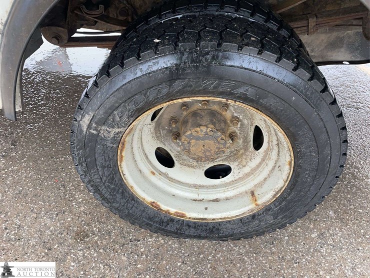 2013-ford-f450-image-29