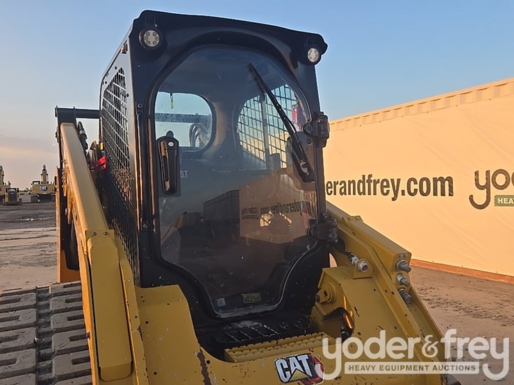 2022-caterpillar-289d3-image-82