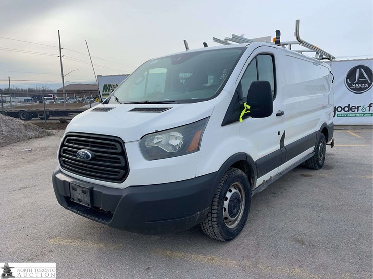 2016-ford-transit-image-1