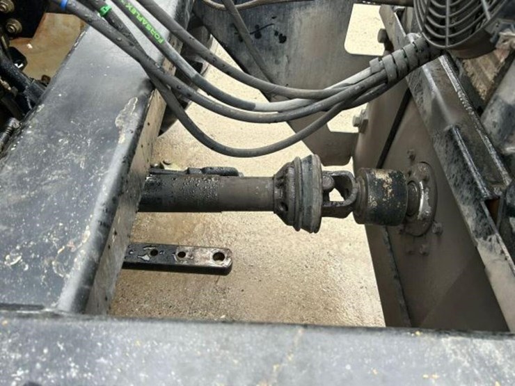 new-holland-tv6070-image-42