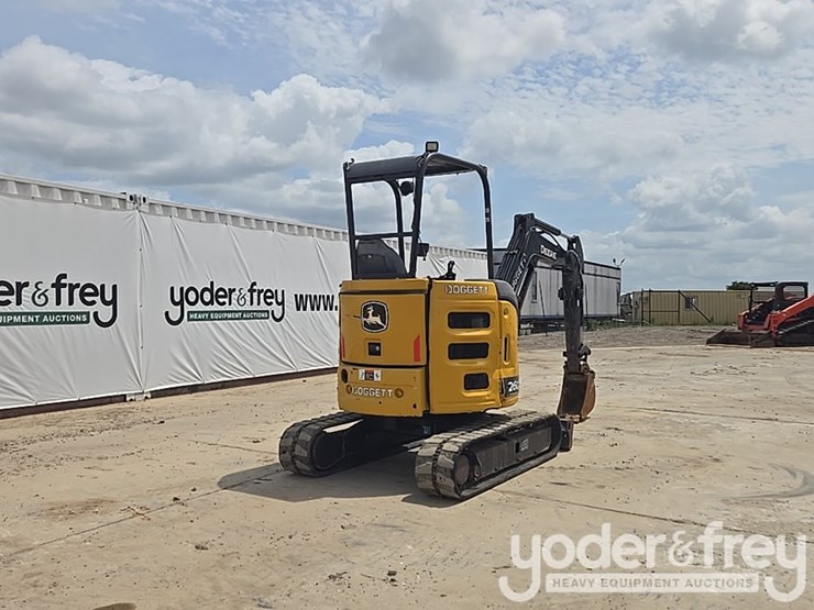 2022-deere-26g-image-5