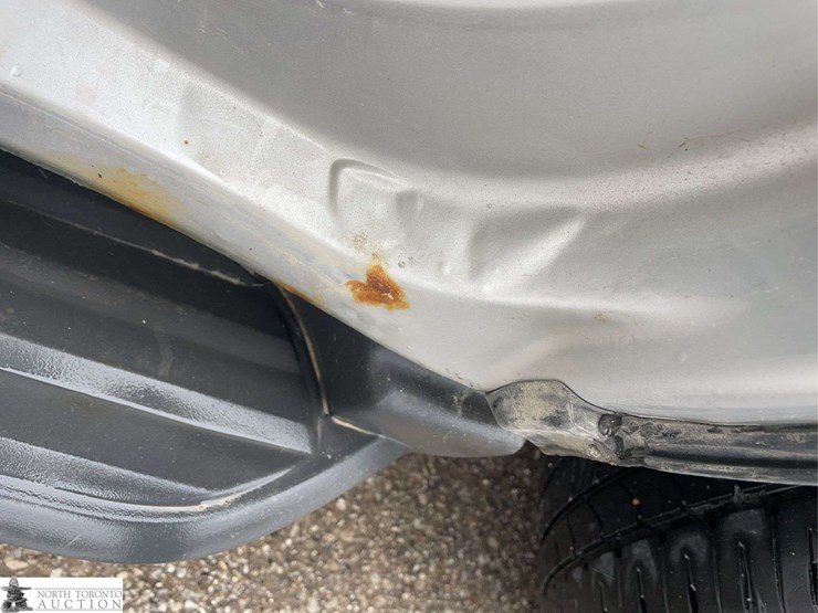 2017-chevrolet-tahoe-image-33