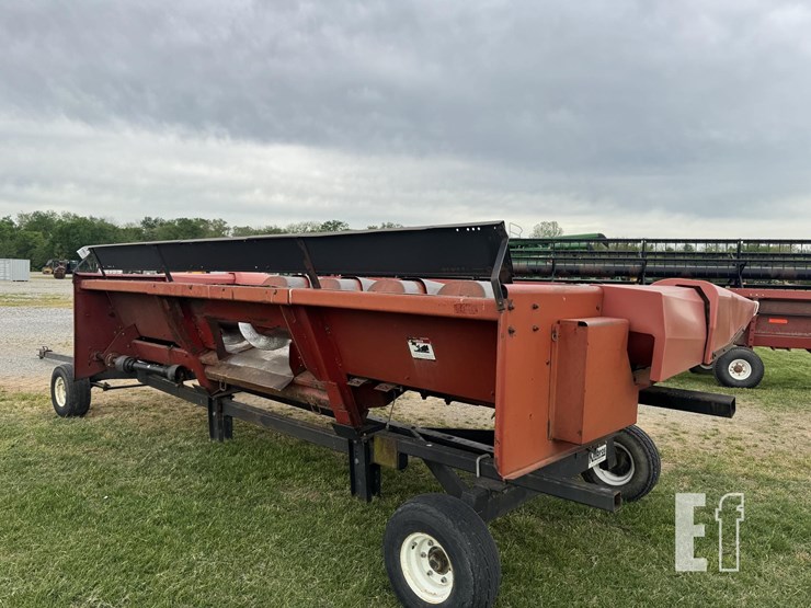 case-ih-1063-image-8