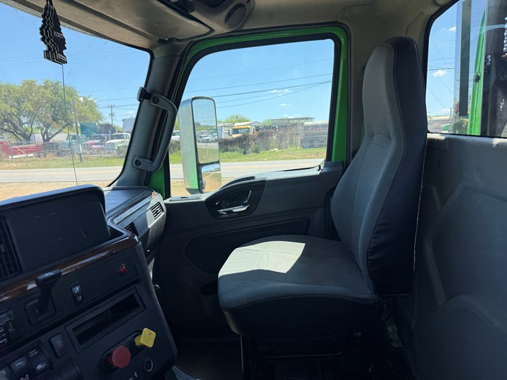 2018-international-lt-image-15