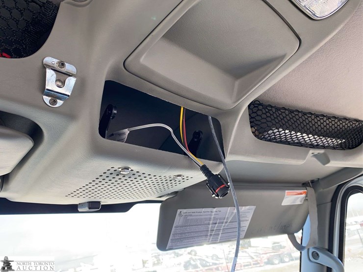 2017-international-durastar-4300-image-18