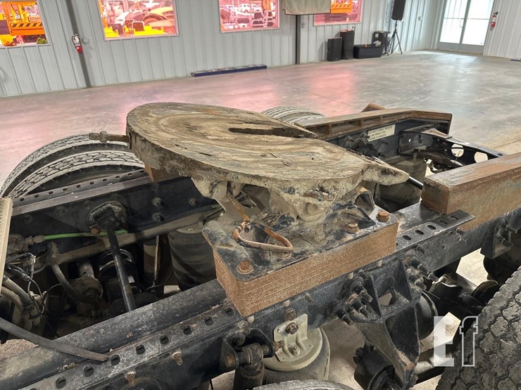 2012-international-prostar-image-11