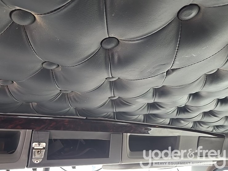 2014-kenworth-t800-image-132