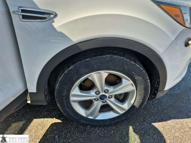 2016-ford-escape-image-29