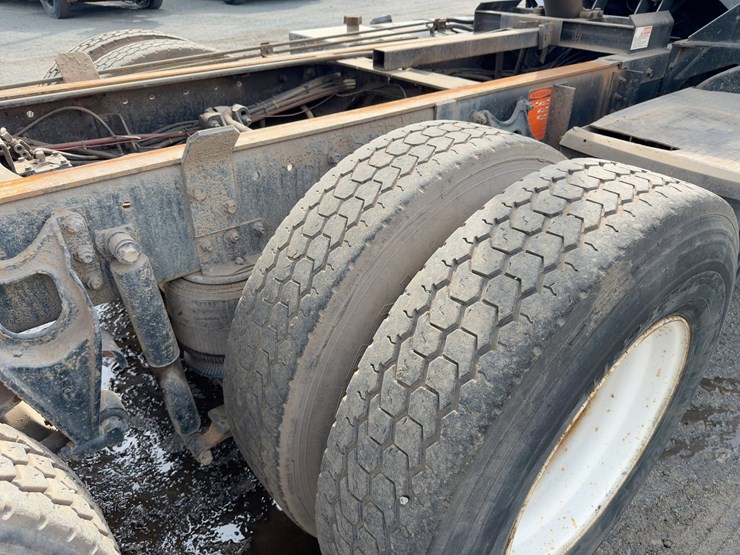 1994-international-8200-image-21