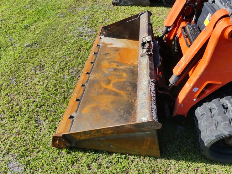 kubota-svl97-2-image-9