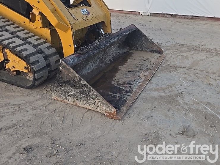 2022-caterpillar-289d3-image-23