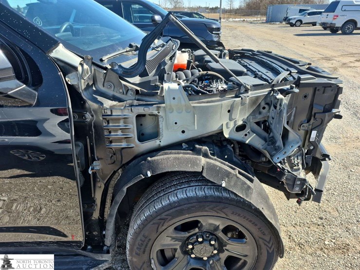 2021-chevrolet-tahoe-image-22