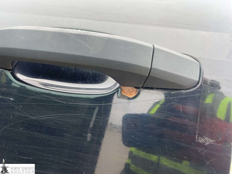 2015-chevrolet-silverado-2500hd-image-29