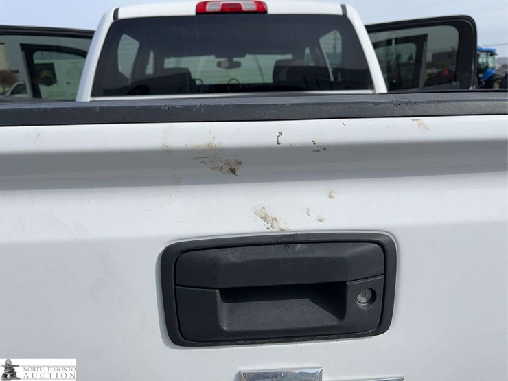 2017-chevrolet-silverado-1500-image-31