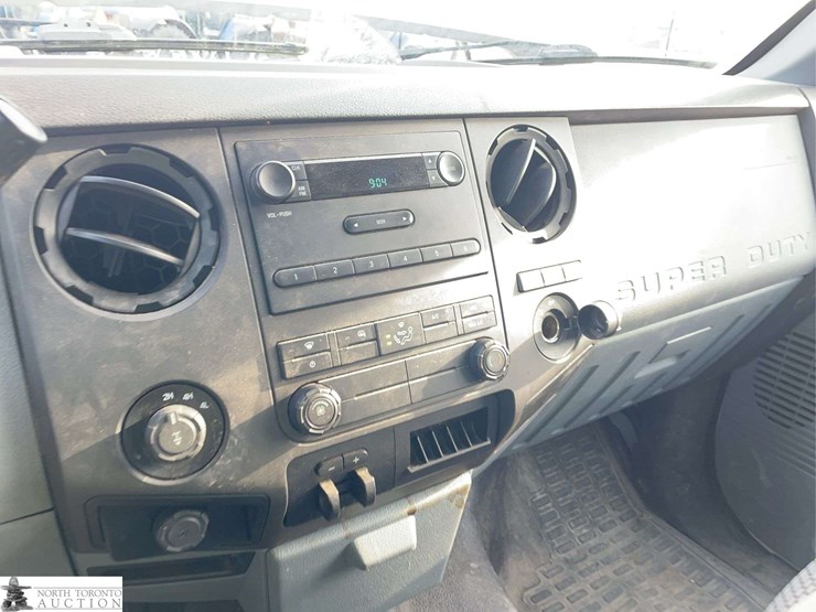 2014-ford-f250-image-13