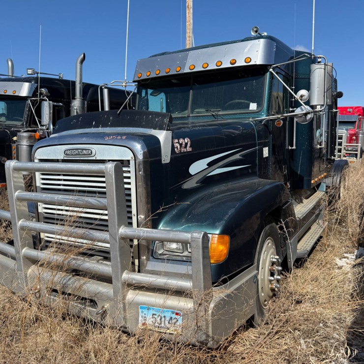 2000 FREIGHTLINER FLD120