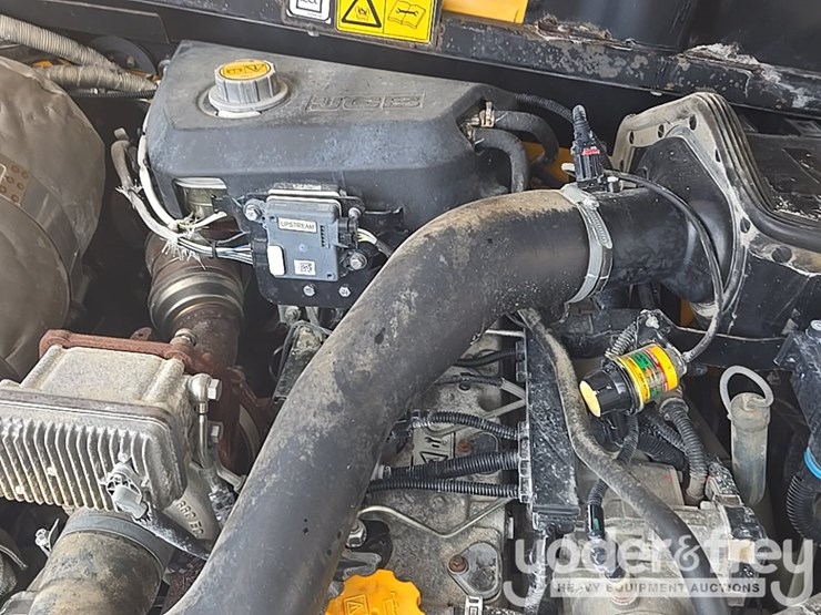 2018-jcb-512-56-image-63