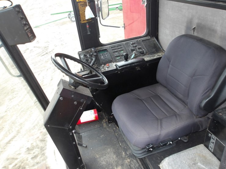 case-ih-1688-image-18