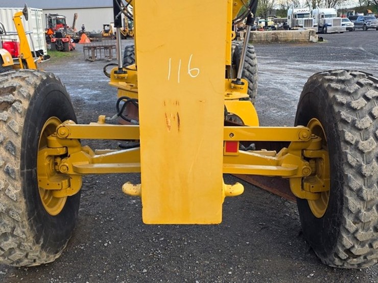 2020-caterpillar-140-image-48