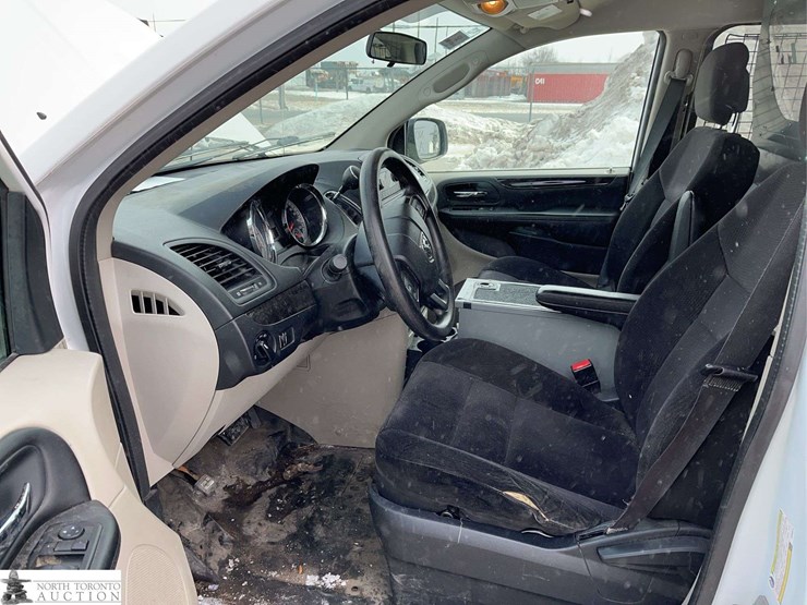 2014-ram-c/v-image-11