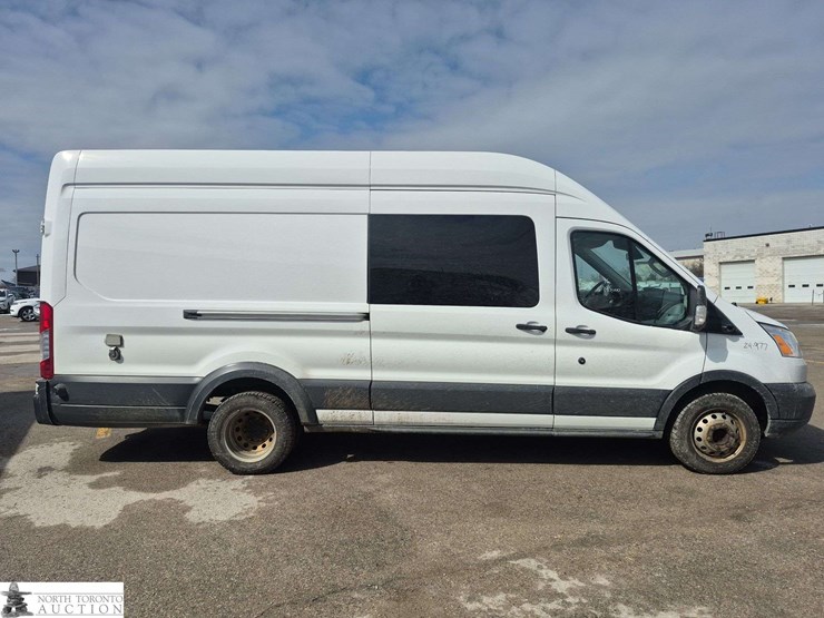 2016-ford-transit-image-4