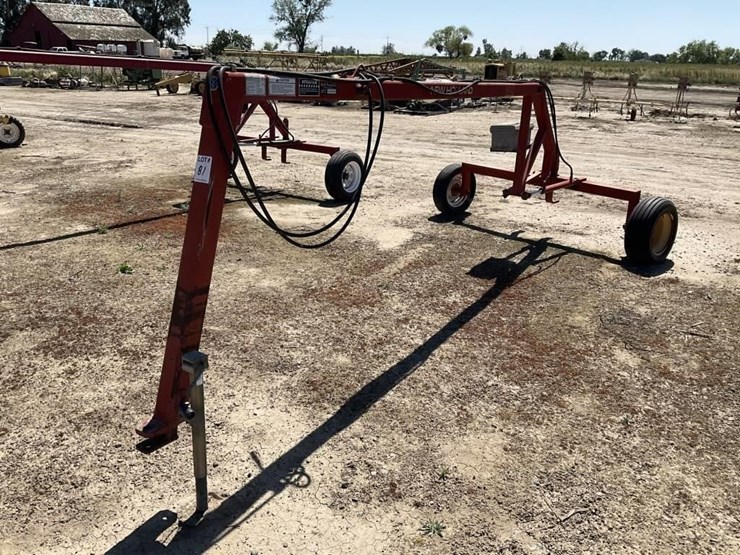 new-holland-252-image-2