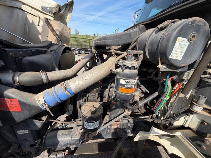 2000-international-9100-image-14