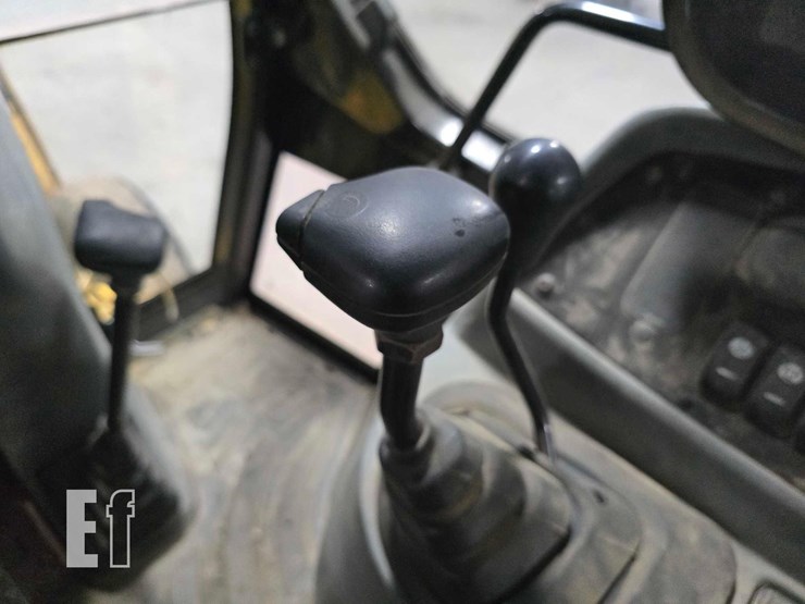 2001-caterpillar-430d-image-26