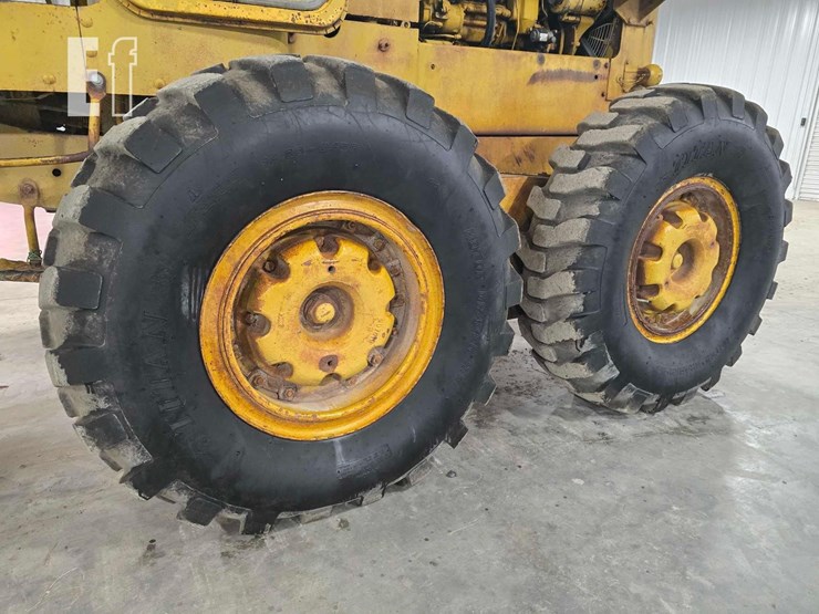 caterpillar-14e-image-29