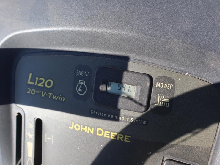 john-deere-120-image-18