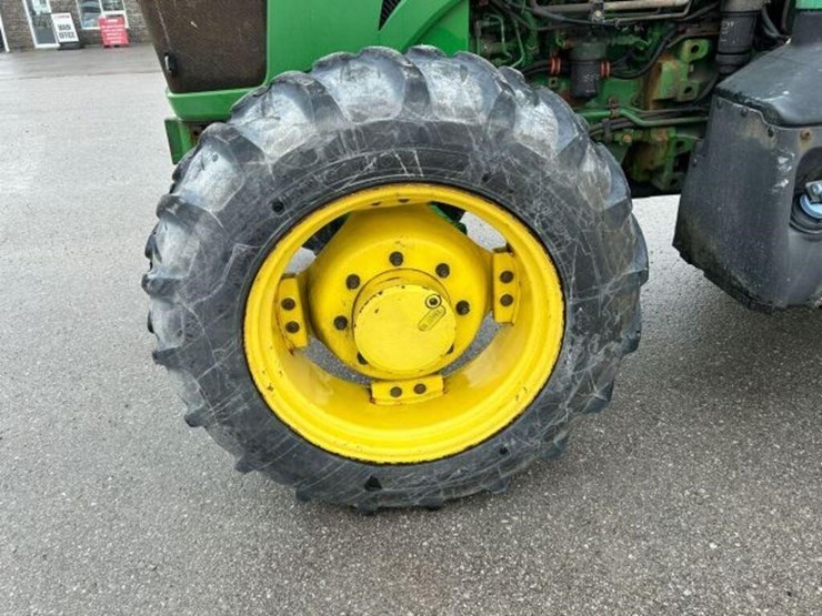 2016-john-deere-5085e-image-49