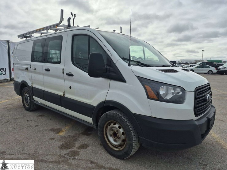 2017-ford-transit-image-3